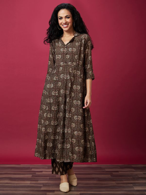 Globus Women Brown Floral Print Shirt Collar Straight Fusion Kurta Set With Pant