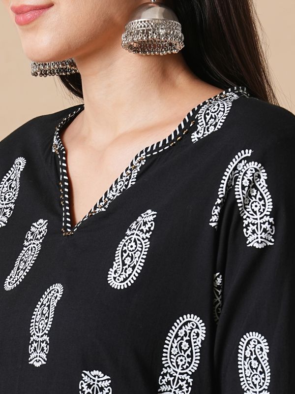 Globus Women Black Allover Paisley Printed Straight Kurta With Palazzos Workwear Set