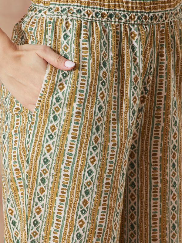 Globus Women Green Round Neck Tie Up Tassel Detailing Strappy Sleeves Ethnic Motifs Straight Kurta With Trouser Set