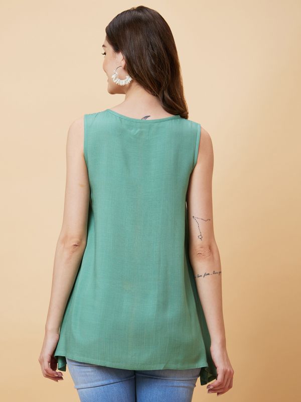 Globus Women Green Round Neck Floral Embroidered Sleeveless A-Line Tunic