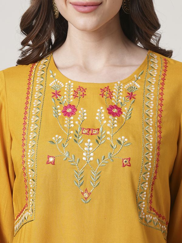 Globus Women Mustard Floral Embroidered Yoke 3/4 Sleeve Fusion Tunic 