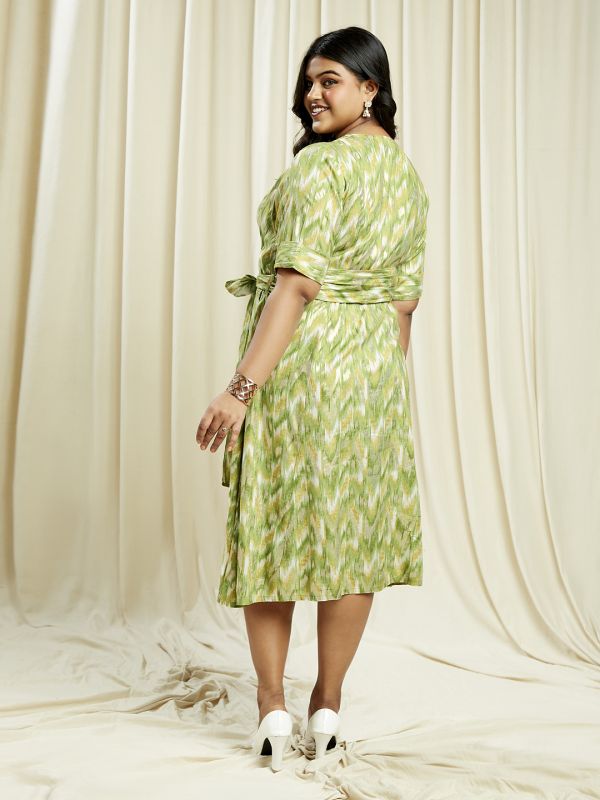 Globus Gloplus Women Green Wrap V-Neck Chevron Print Plus Size A-Line Midi Dress With Belt