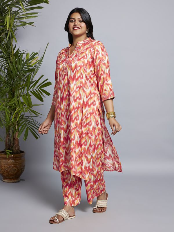 Globus Gloplus Women Red Mandarin Neck Chevron Print Zari Detail Straight Plus Size Kurta & Wide Leg Pants Workwear Set