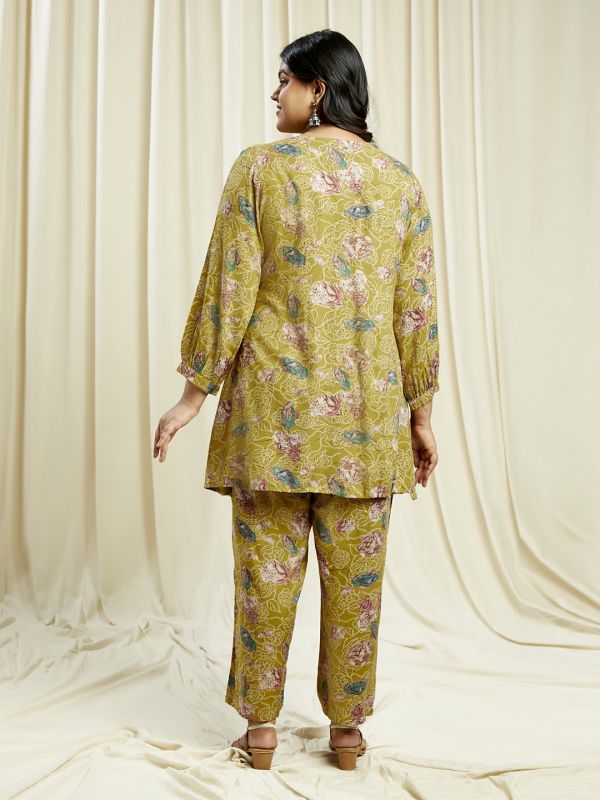 Globus Gloplus Women Yellow V-Neck Floral Print Tunic With Wide Leg Trousers Plus Size Co-Ord Set