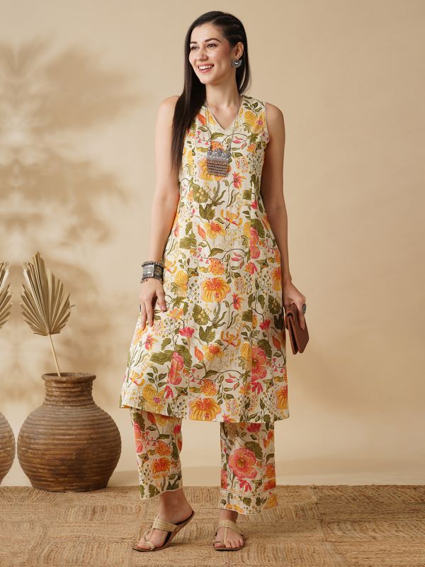 Globus Women Off White Floral Printed Lace Detail V-Neck Panelled A-Line Workwear Kurta & Trouser Set