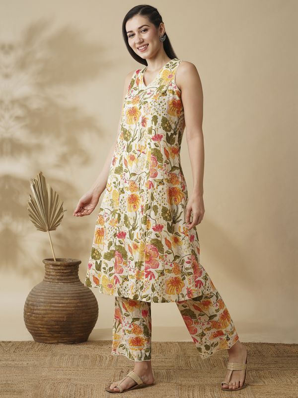 Globus Women Off White Floral Printed Lace Detail V-Neck Panelled A-Line Workwear Kurta & Trouser Set