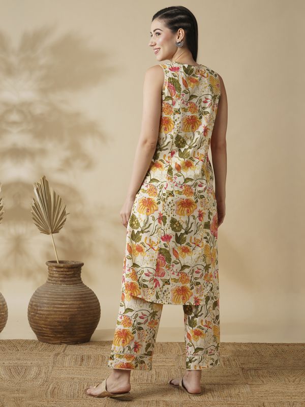 Globus Women Off White Floral Printed Lace Detail V-Neck Panelled A-Line Workwear Kurta & Trouser Set