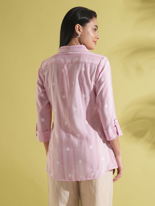 Globus Women Pink Collar Neck Roll-Up Sleeves Geometric Woven Design Workwear Shirt Style Tunic