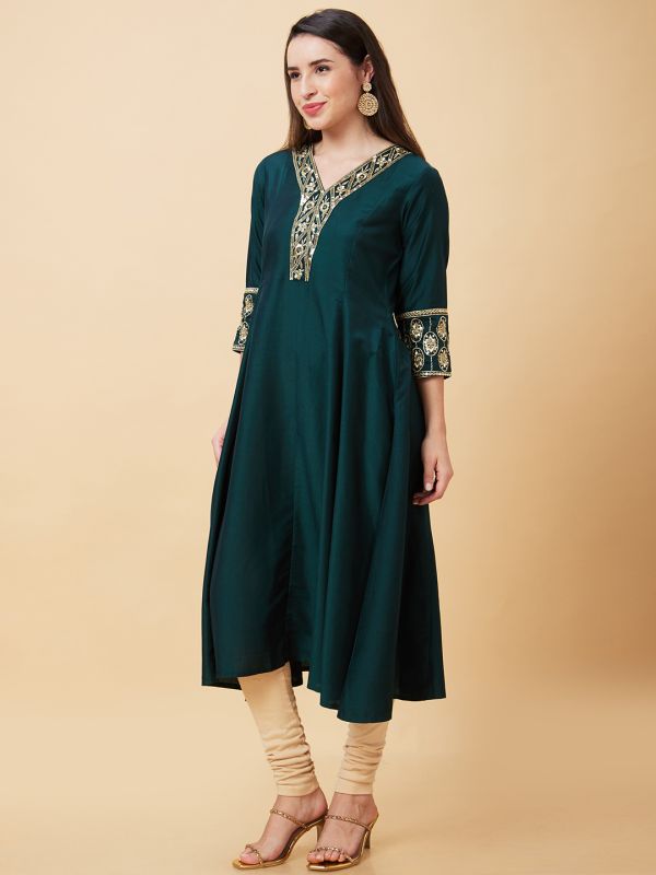 Globus Women Green V-Neck Festive A-Line Kurta with Embroidery on Neckline and Sleeves
