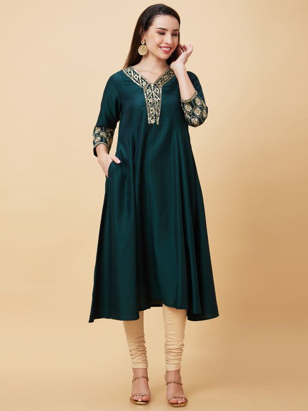 Globus Women Green V-Neck Festive A-Line Kurta with Embroidery on Neckline and Sleeves