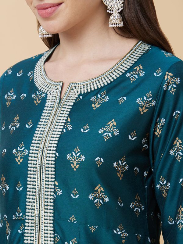 Globus Women Green Ethnic Motifs Print Round Neck Embroidered Detailed Festive A-Line High Slit Kurta with Pockets