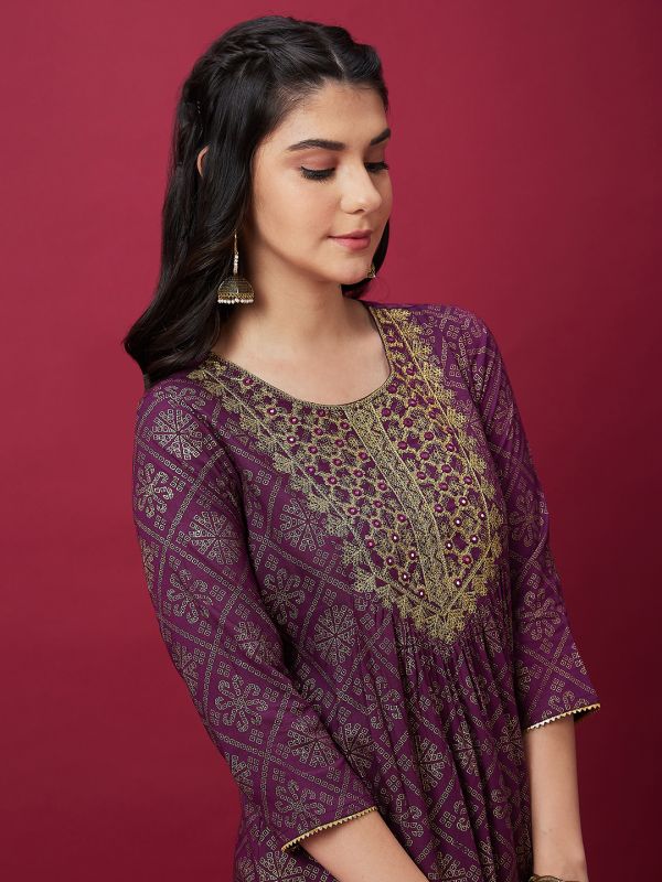 Globus Women Wine Embroidered Ethnic Print Round Neck 3/4th Sleeve A-Line Kurta