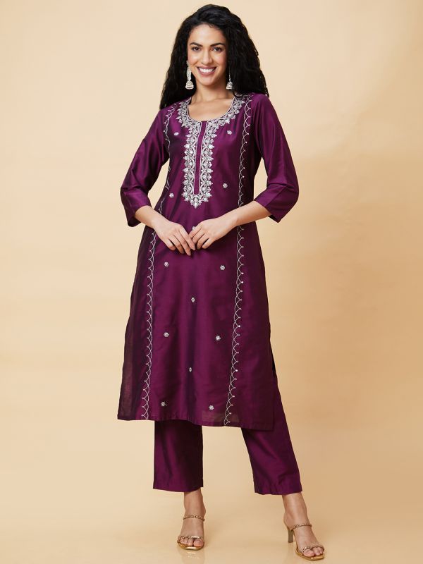Globus Women Purple Embroidered Ethnic Motifs Festive Straight Kurta With Trousers