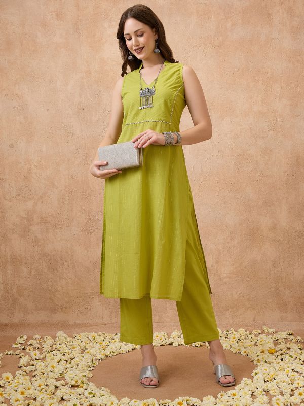 Globus Women Green Gotta Patti Yoke Detail V-Neck Lurex Work Festive Kurta & Straight Pant Set