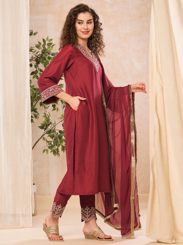 Globus Women Maroon Floral Embroidered V-Neck Bell Sleeves Kurta & Pant Set With Fringed Dupatta