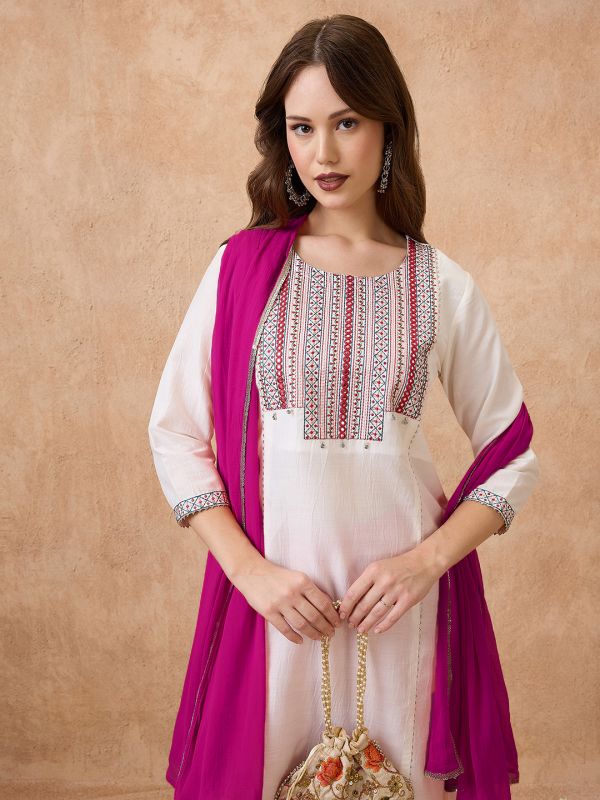 Globus Women Off-White Round Neck Embroidered Yoke Straight Kurta With Pant & Dupatta Ethnic set