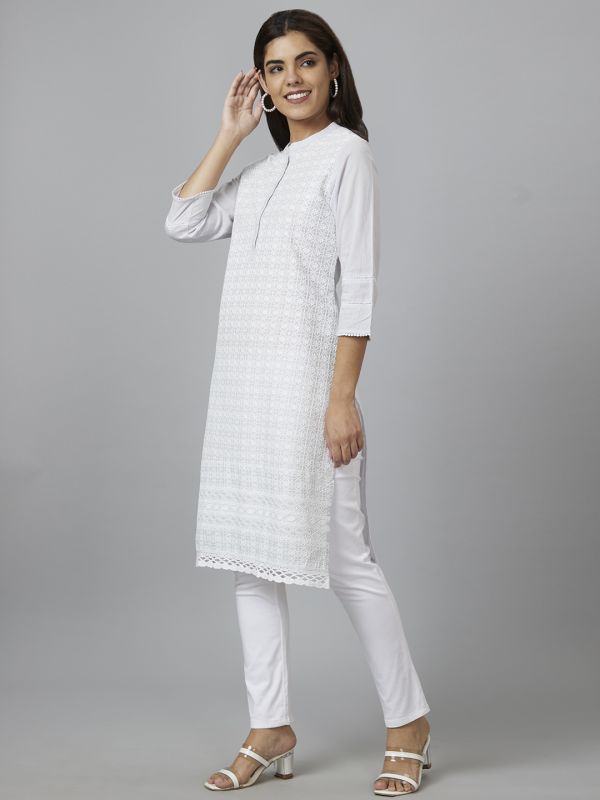 Globus Women Grey Embroidered Straight Kurta