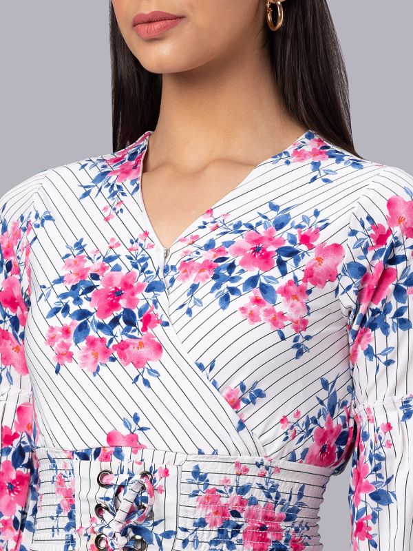 Globus Women Off White Printed V-Neck Cinched Waist Crop Top
