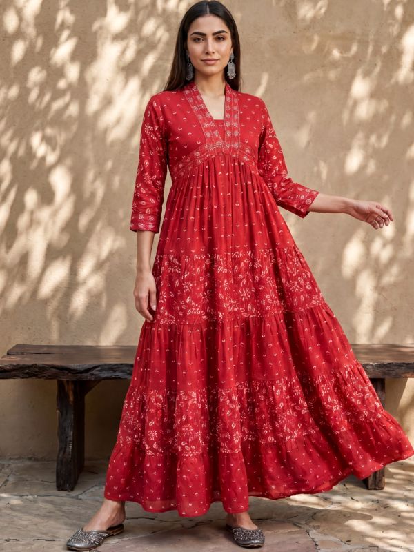 Globus Women Maroon V-Neck Floral Print Gathered Tiered Flared Hem A-Line Maxi Dress