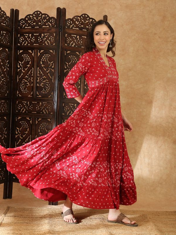 Globus Women Maroon V-Neck Floral Print Gathered Tiered Flared Hem A-Line Maxi Dress
