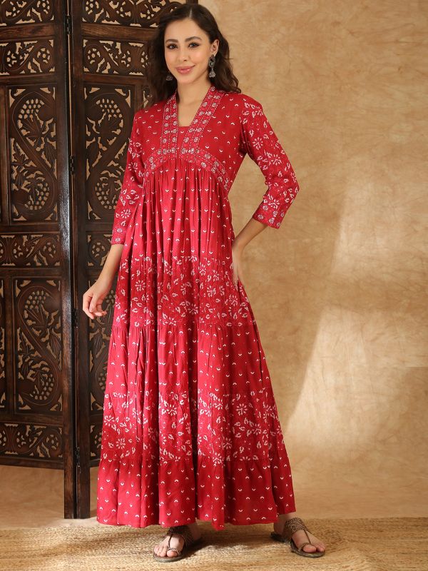 Globus Women Maroon V-Neck Floral Print Gathered Tiered Flared Hem A-Line Maxi Dress