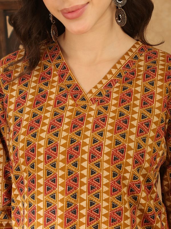 Globus Women Mustard V-Neck Geometric Print Straight Kurta with Pants Set