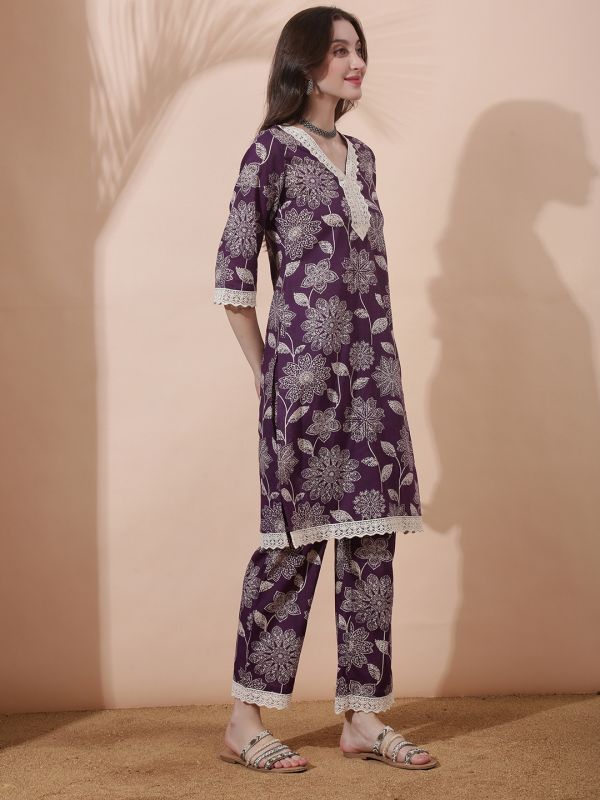 Globus Women Purple All Over Floral Print Lace Instert V-Neck Bell Sleeves Straight Kurta With Pant Set