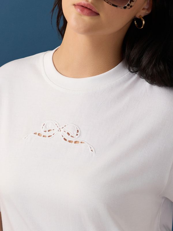 Globus Women White Round Neck Drop Shoulder Sleeves Cutwork Embroidery Detail Boxy Crop T-Shirt