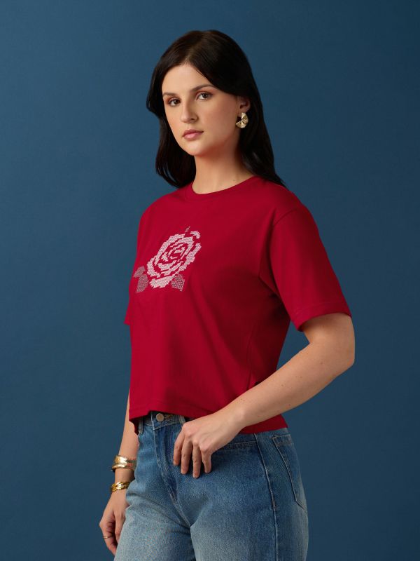 Globus Women Red Round Neck Drop Shoulder Sleeves Graphic Embroidered Crop T-Shirt