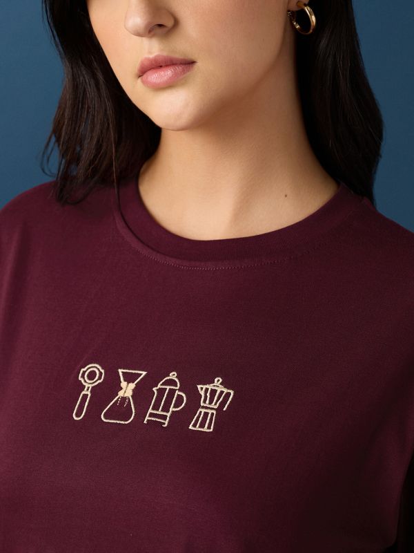 Globus Women Maroon Round Neck Drop Shoulder Sleeves Graphic Embroidered Crop T-Shirt