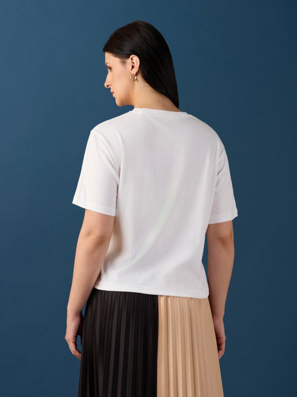 Globus Women White Round Neck Drop Shoulder Sleeves Graphic Embroidered Crop T-Shirt