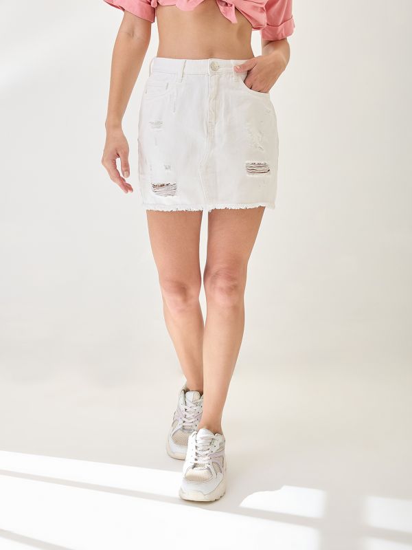 Globus Women White Mid Rise Distressed & Frayed Hem Mini Denim Skirt