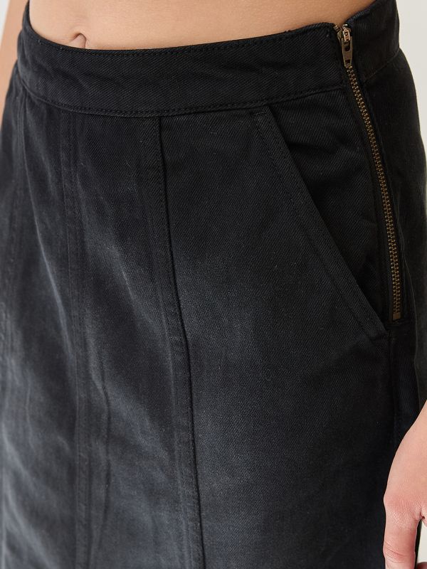 Globus Women Black Mid Rise Panelled A-Line Midi Denim Skirt