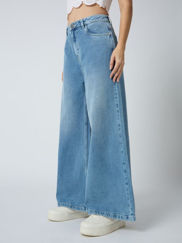 Globus Women Light Blue Cotton Solid Mid-Rise Super Flared Jeans
