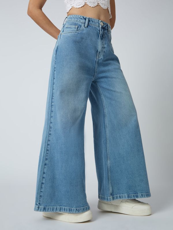 Globus Women Light Blue Cotton Solid Mid-Rise Super Flared Jeans