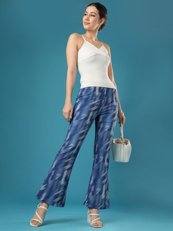 Globus Women Blue Canvas Hazy Print Mid Rise Stretchable Slim Fit Flared Teggings