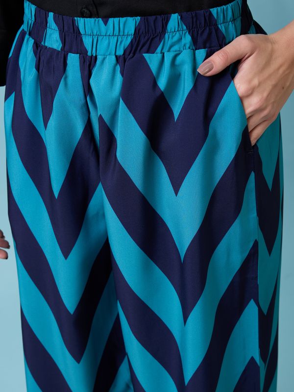 Globus Women Navy Blue Chevron Print Mid Rise Elasticated Wide Leg Trousers