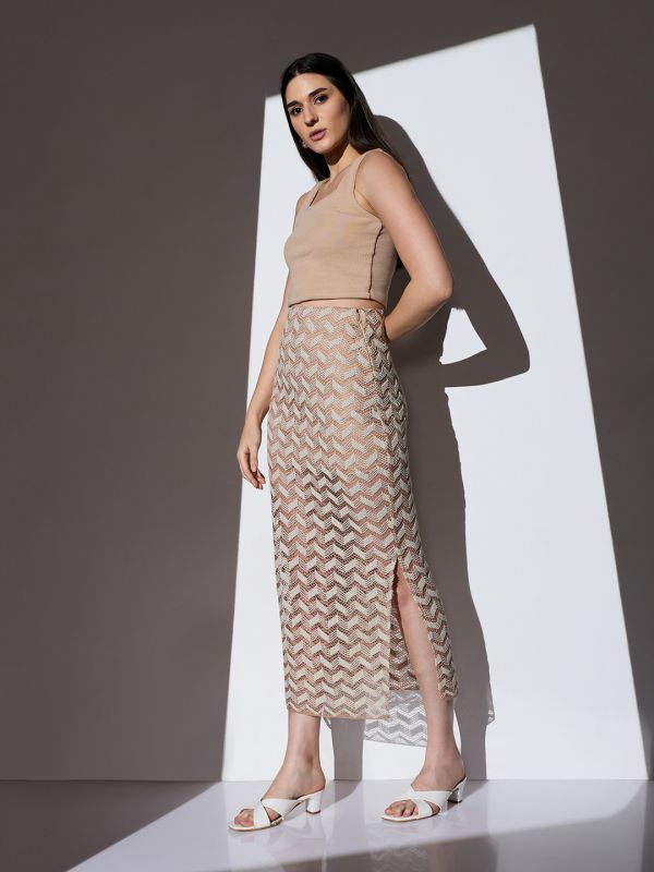 Globus Women Beige Chevron Pattern Crochet Mid Rise Side Slit Beach Pencil Midi Skirt