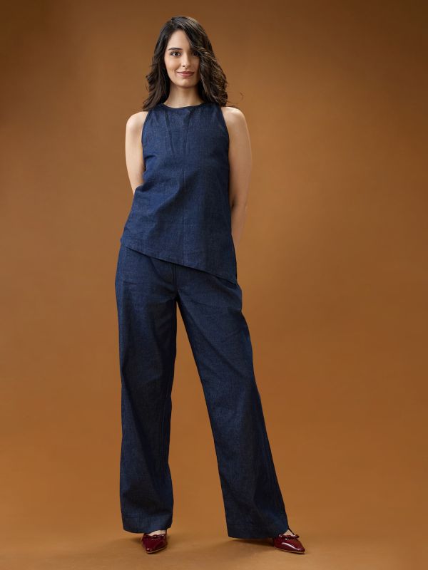 Globus Women Dark Blue Mid Rise Pleated Relaxed Fit Wide Leg Denim Trousers