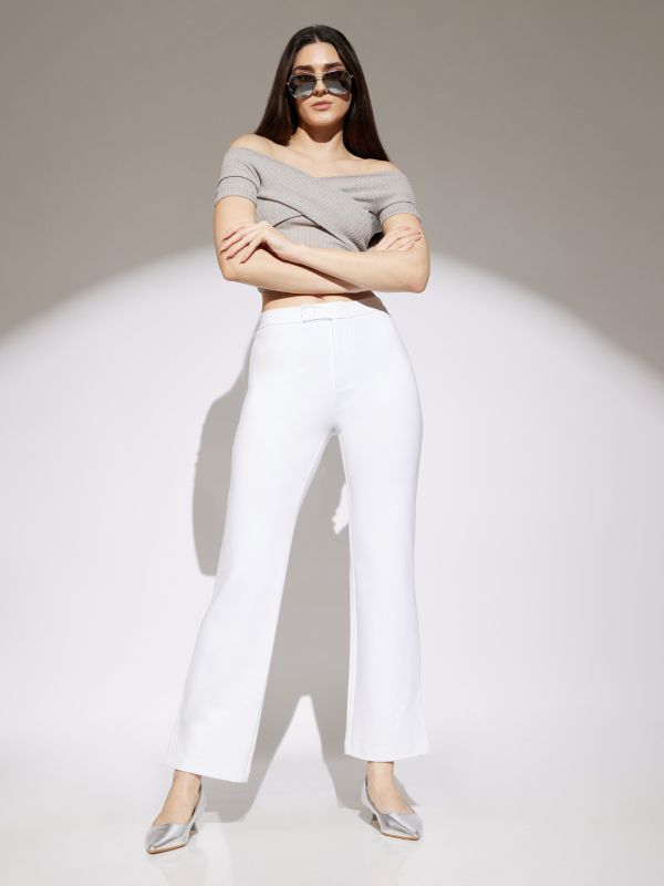 Globus Women White Solid Mid Rise Straight Fit Stretchable Trousers
