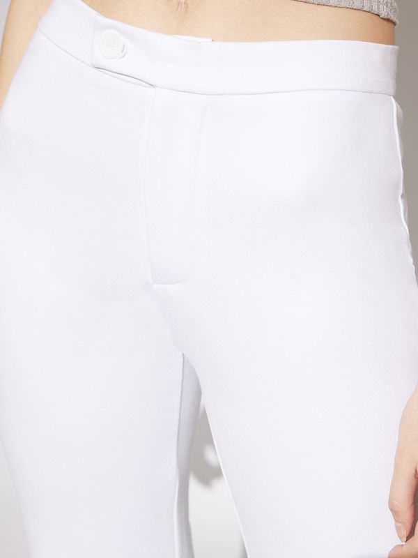 Globus Women White Solid Mid Rise Straight Fit Stretchable Trousers