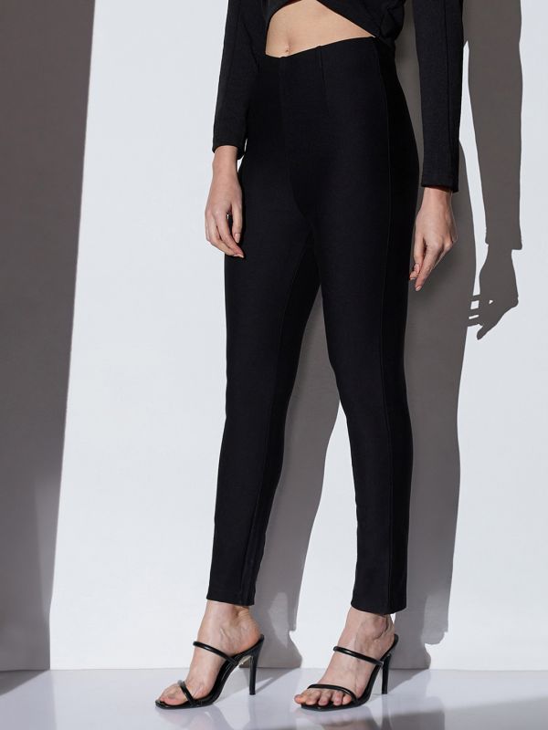 Globus Women Black Mid-Rise Solid Stretchable Skinny Fit Formal Trousers