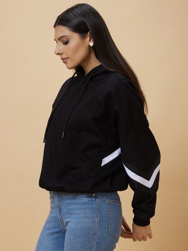 Globus Women Black Casual Hooded Drop Shoulder Full Sleeve Sweatshirt