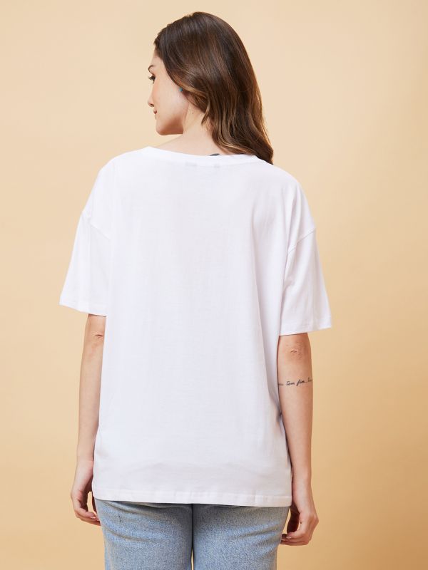 Globus Women White Typography Print Round Neck Boxy Fit Casual T-Shirt