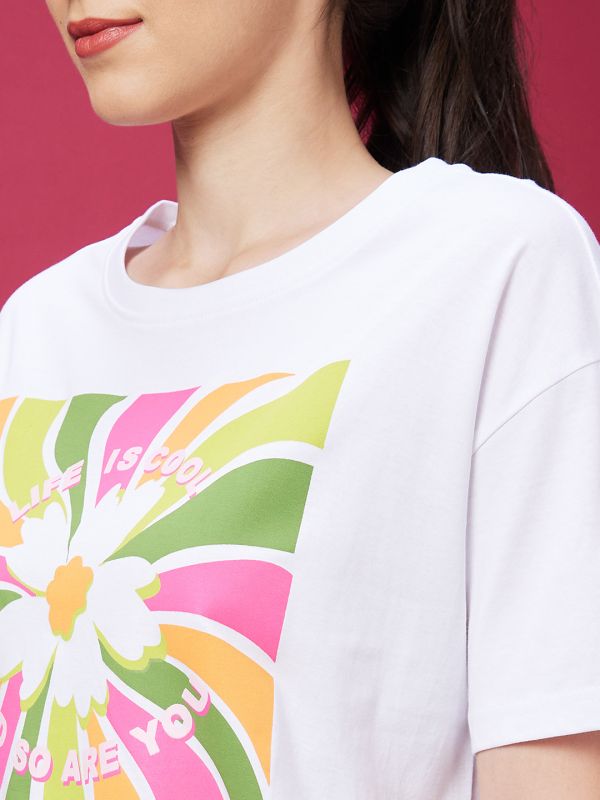 Globus Women White Floral Print Drop-Shoulder Sleeves Boxy Tshirt