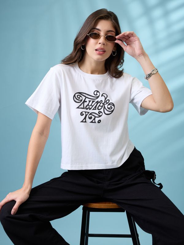 Globus Women White Graphic Print Round Neck Short Sleeves Oversized T Shirt