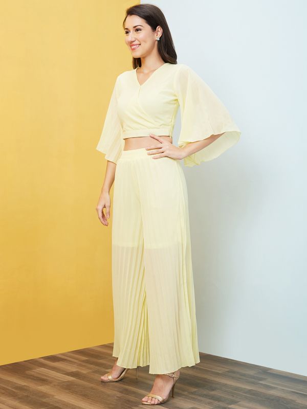 Globus Women Yellow Solid V-Neck Co-Ord With Top & Palazzo