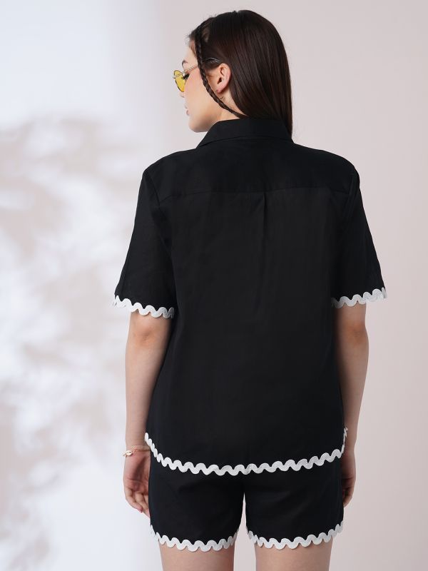 Globus Women Black Collared Neck Lace Detailing Oversized Shirt With Shorts Co-Ords Set