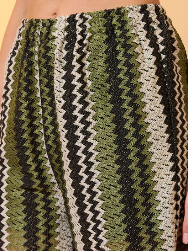Globus Women Green Chevron Print Crochet Round Neck Boxy Fit Crop Top with Trousers Resort Co-Ord Set