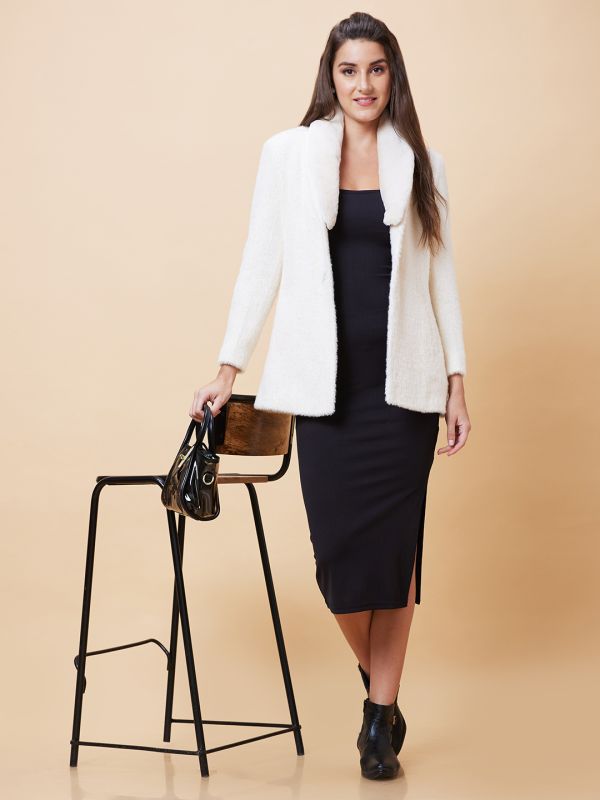 Globus Women Off-White Solid Faux Fur Shawl Collar Winter Overcoat